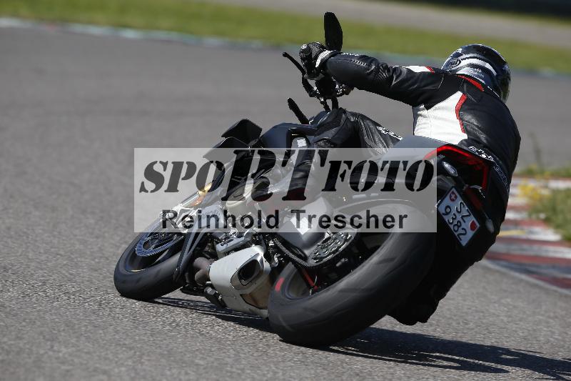 /Archiv-2024/29 12.06.2024 MOTO.CH Track Day ADR/Gruppe rot/26